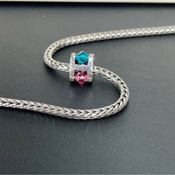 ◆Trollbeads◆販売終了（Retired）ビーズ/クジャクの羽 TROLLBEADS Ultra-Rare & One-Of-A-Kinds | Suzie Q Studio